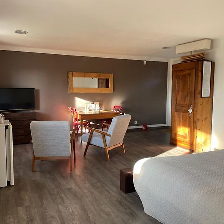 Arles Campagne Location "La Campagn'Arles" Bed & Breakfast ภายนอก รูปภาพ