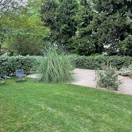 Arles Campagne Location "La Campagn'Arles" Bed & Breakfast ภายนอก รูปภาพ