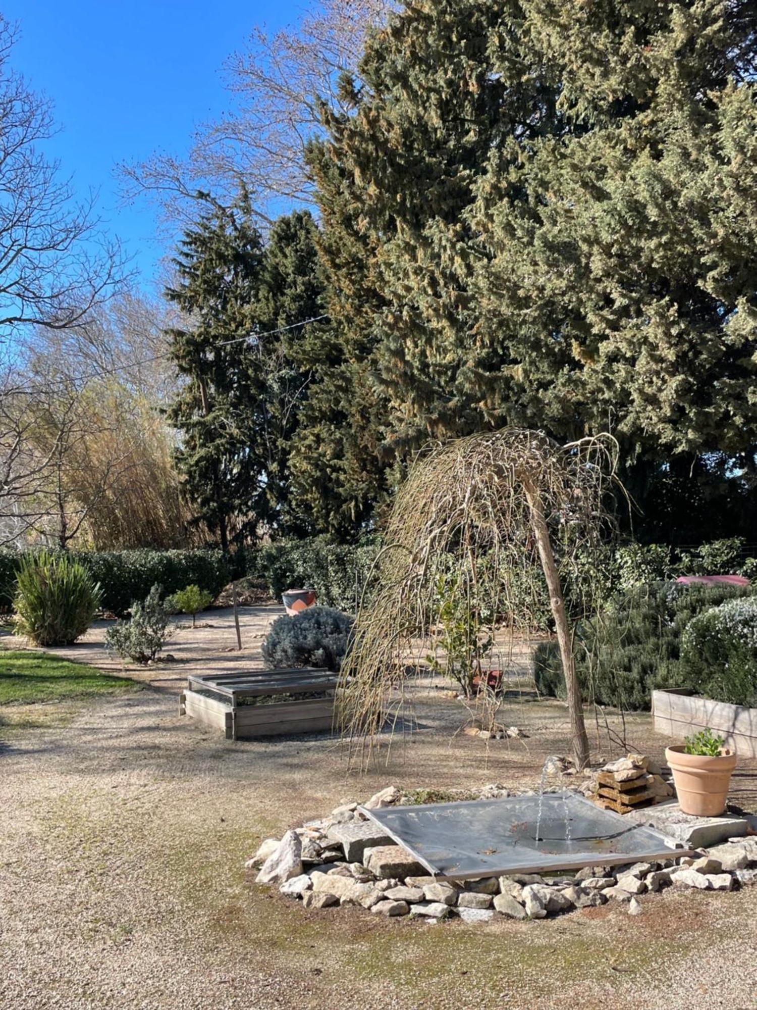 Arles Campagne Location "La Campagn'Arles" Bed & Breakfast ภายนอก รูปภาพ