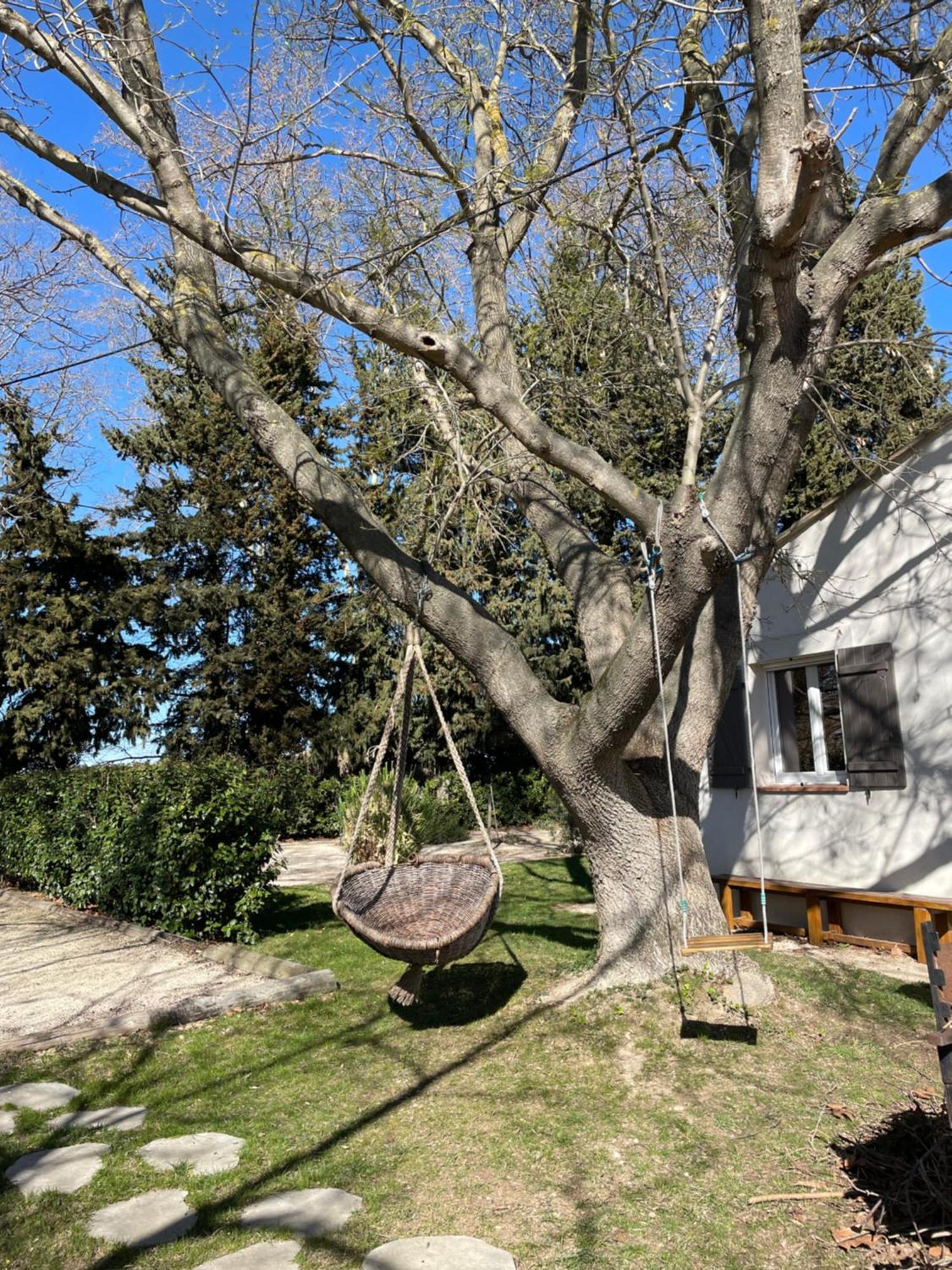 Arles Campagne Location "La Campagn'Arles" Bed & Breakfast ภายนอก รูปภาพ