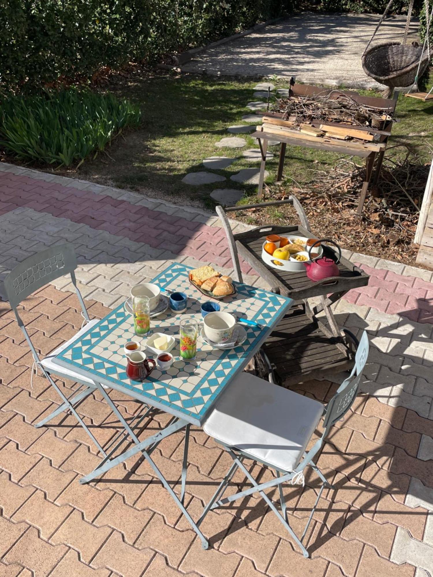 Arles Campagne Location "La Campagn'Arles" Bed & Breakfast ภายนอก รูปภาพ
