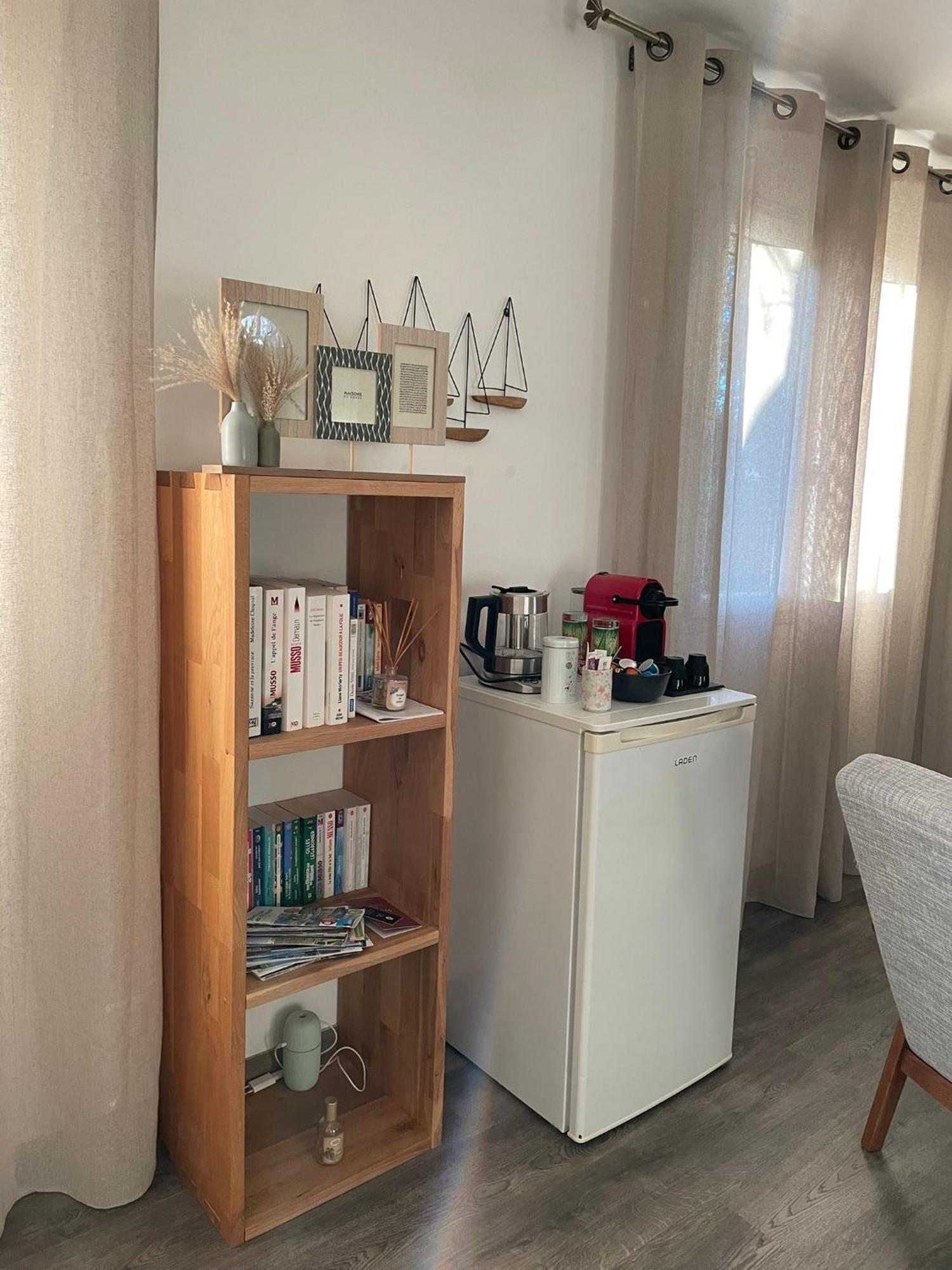 Arles Campagne Location "La Campagn'Arles" Bed & Breakfast ภายนอก รูปภาพ
